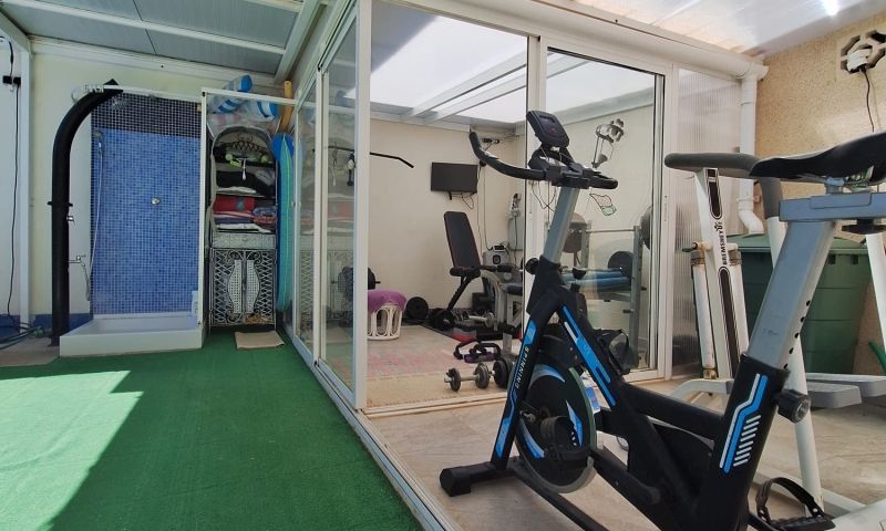 3-Bedroom Villa in San Miguel de Salinas - Image 7