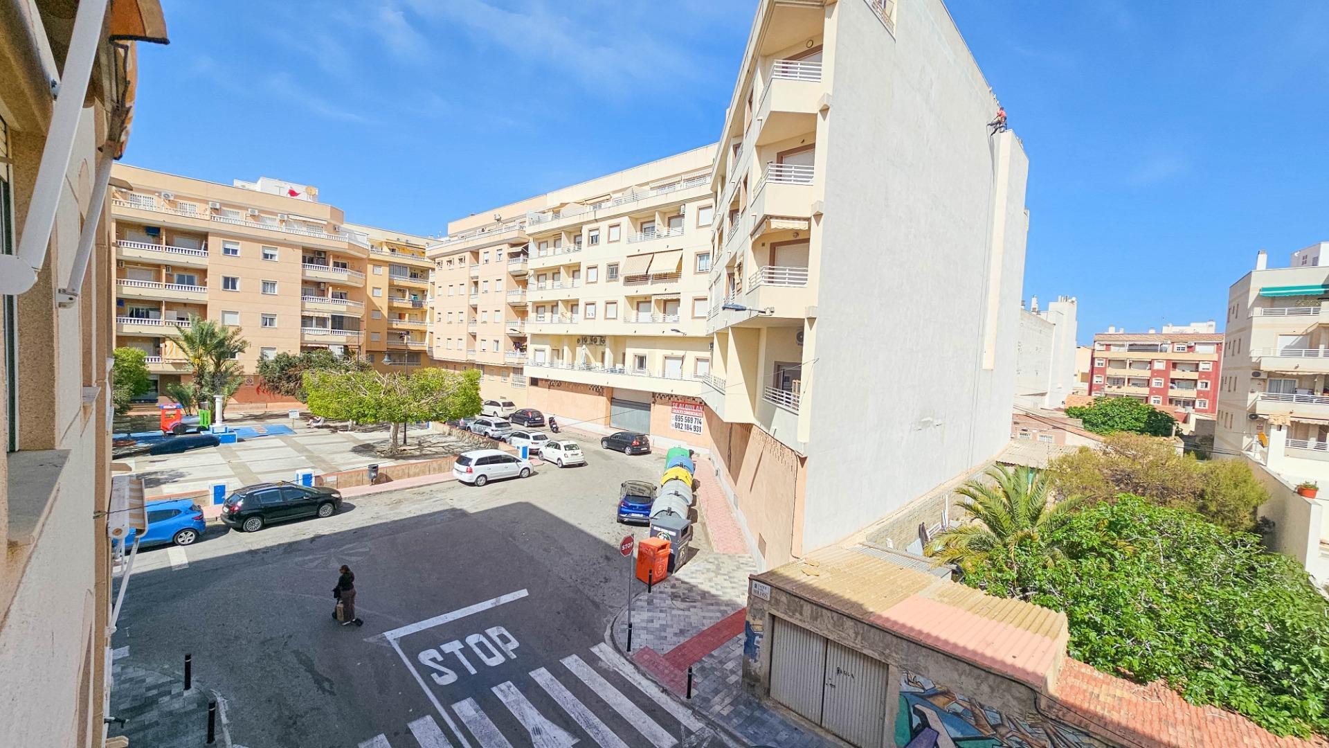 2-Bedroom Apartment in Torrevieja - Image 17