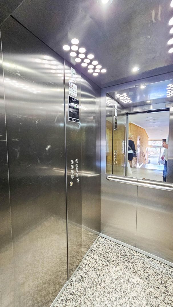 2-Bedroom Apartment in Torrevieja - Image 18