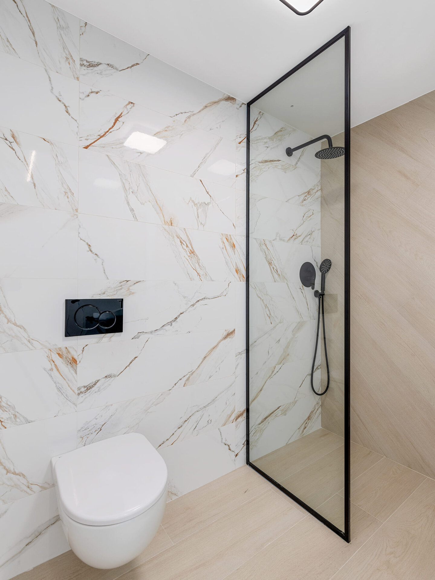 2-Bedroom Penthouse Apartment in Guardamar del Segura - Image 11