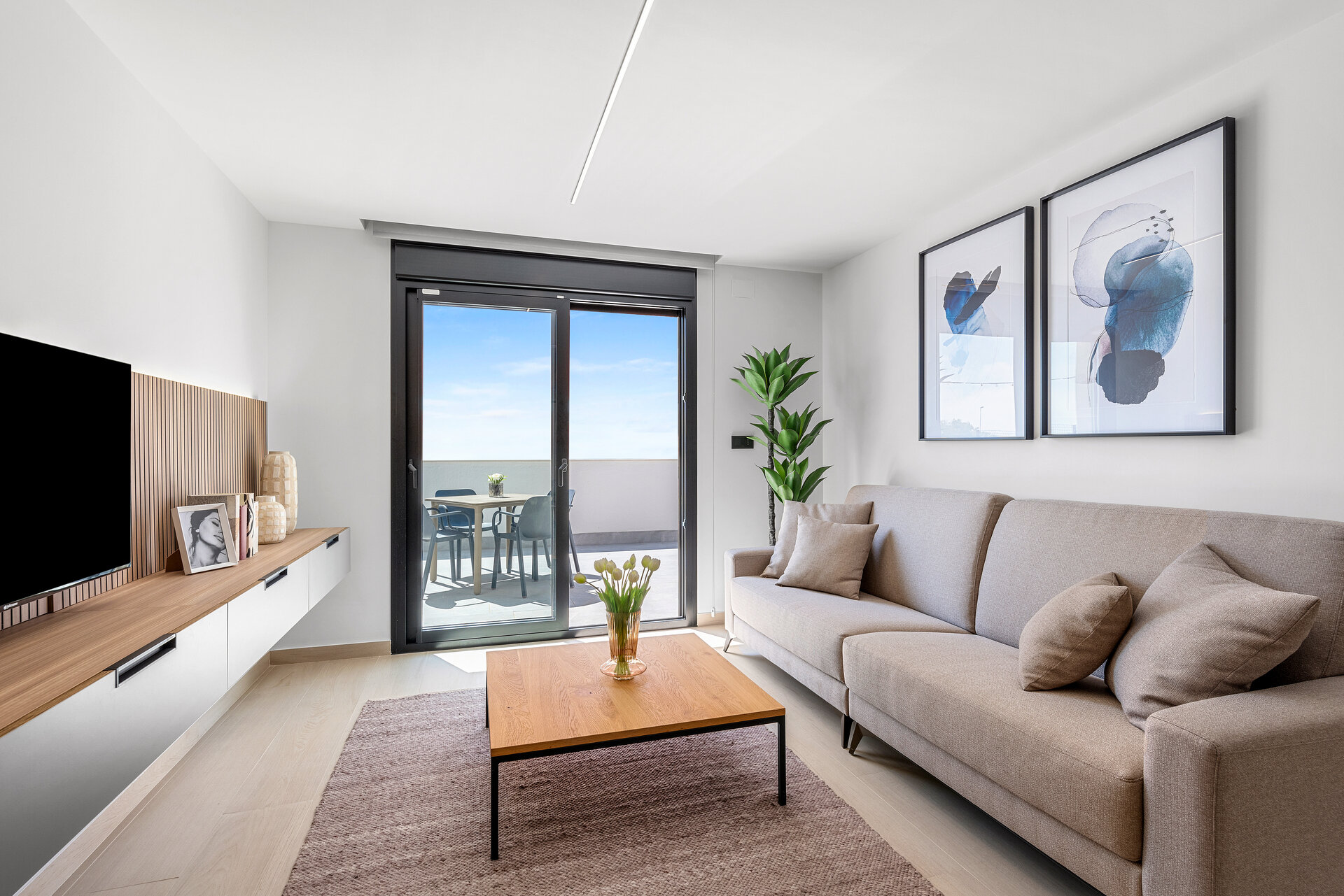 2-Bedroom Penthouse Apartment in Guardamar del Segura - Image 17