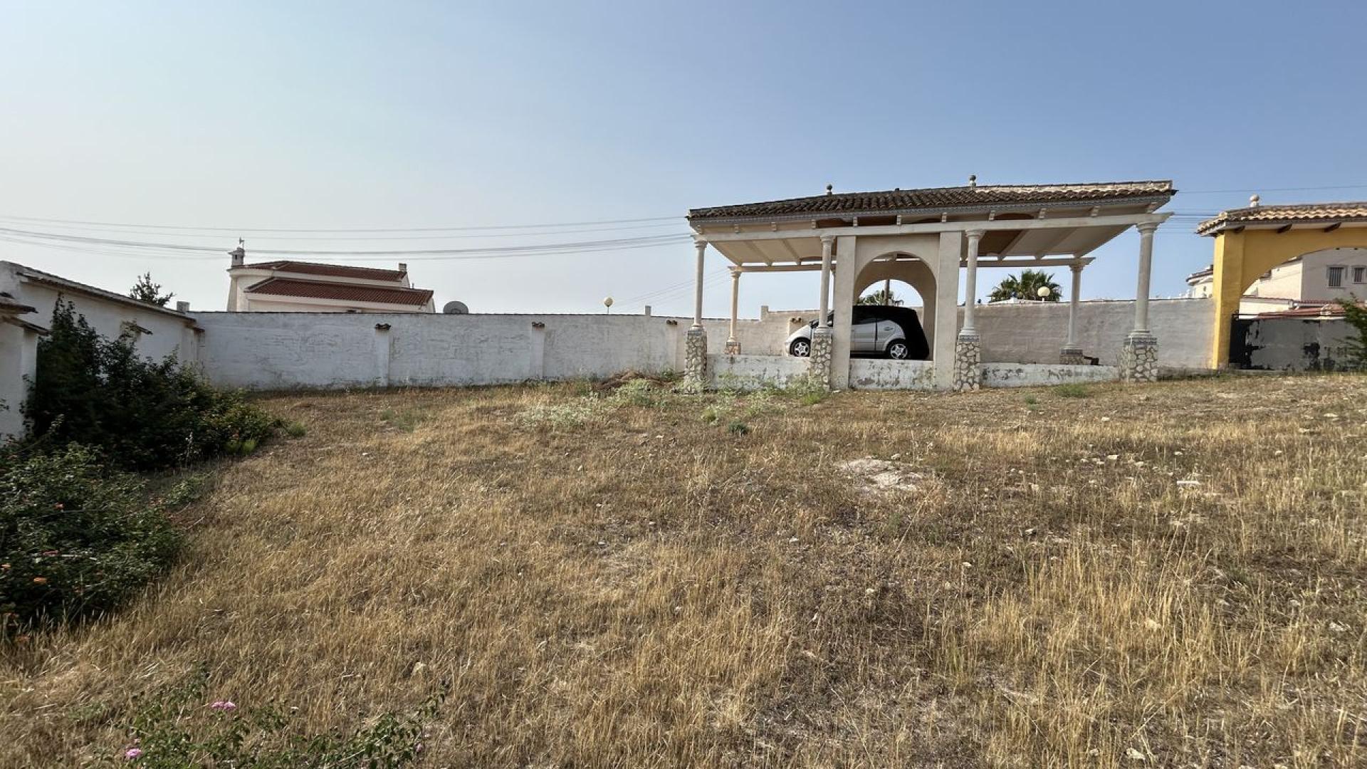 5-Bedroom Villa in Rojales - Image 15