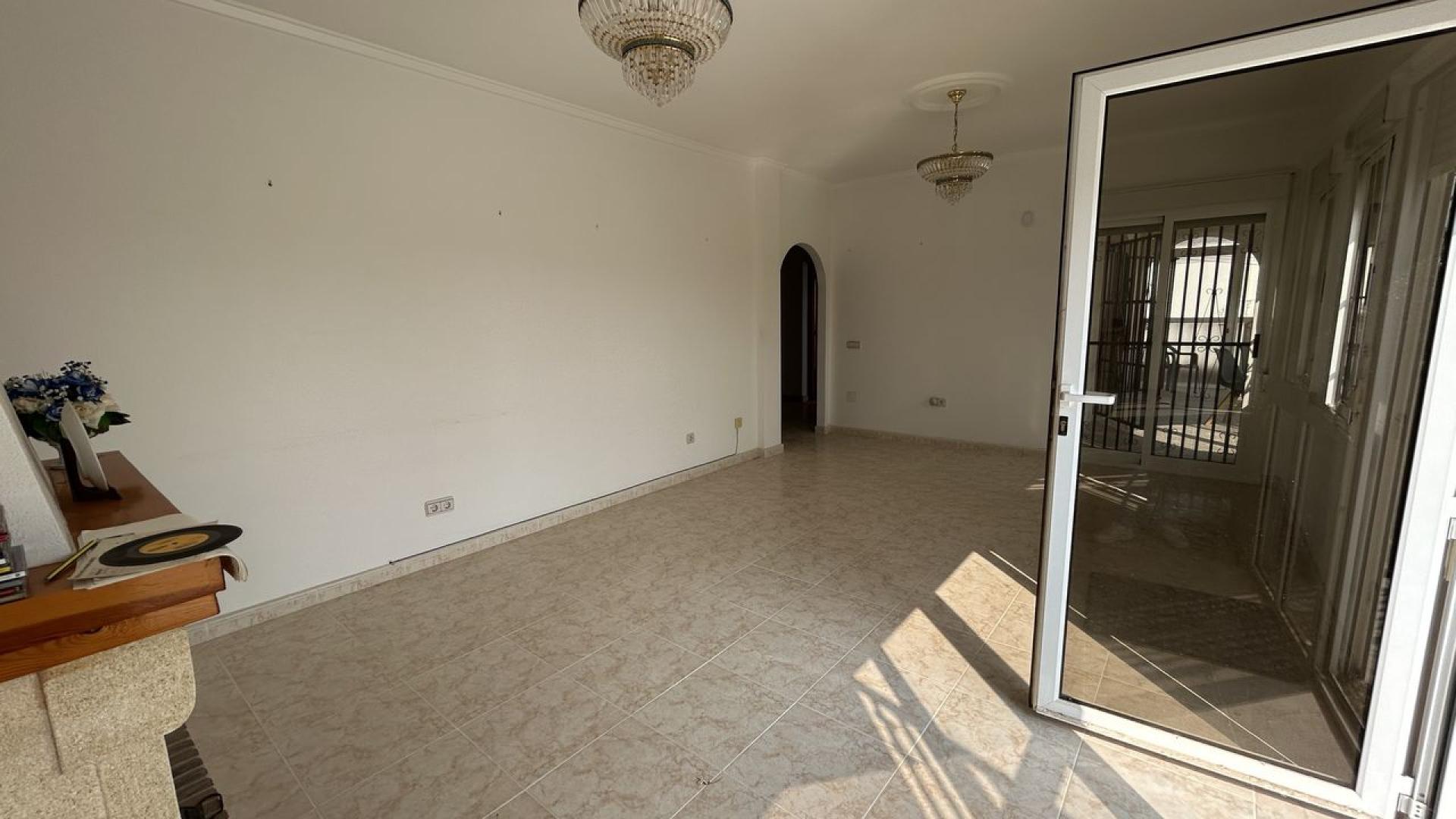 5-Bedroom Villa in Rojales - Image 36