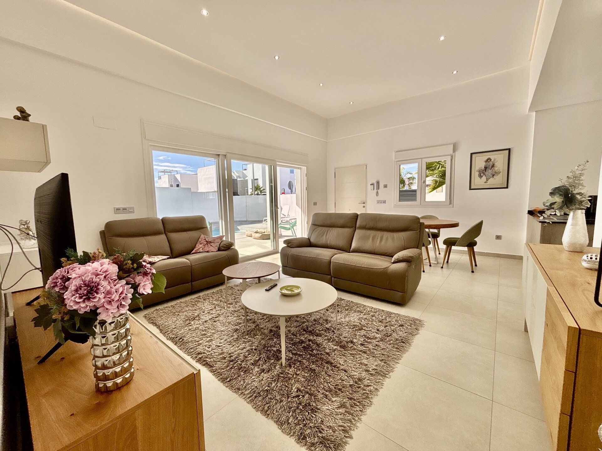 3-Bedroom Detached House in Benijófar - Image 16