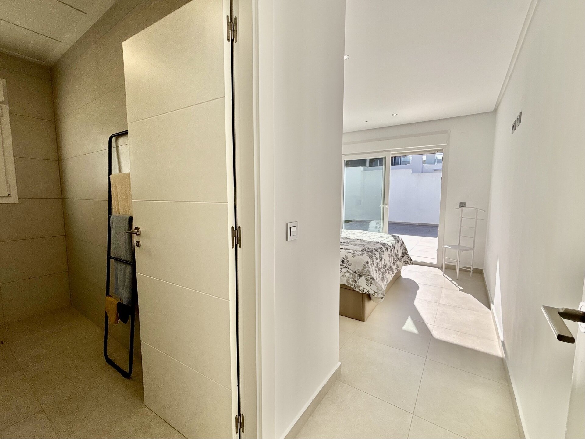 3-Bedroom Detached House in Benijófar - Image 17