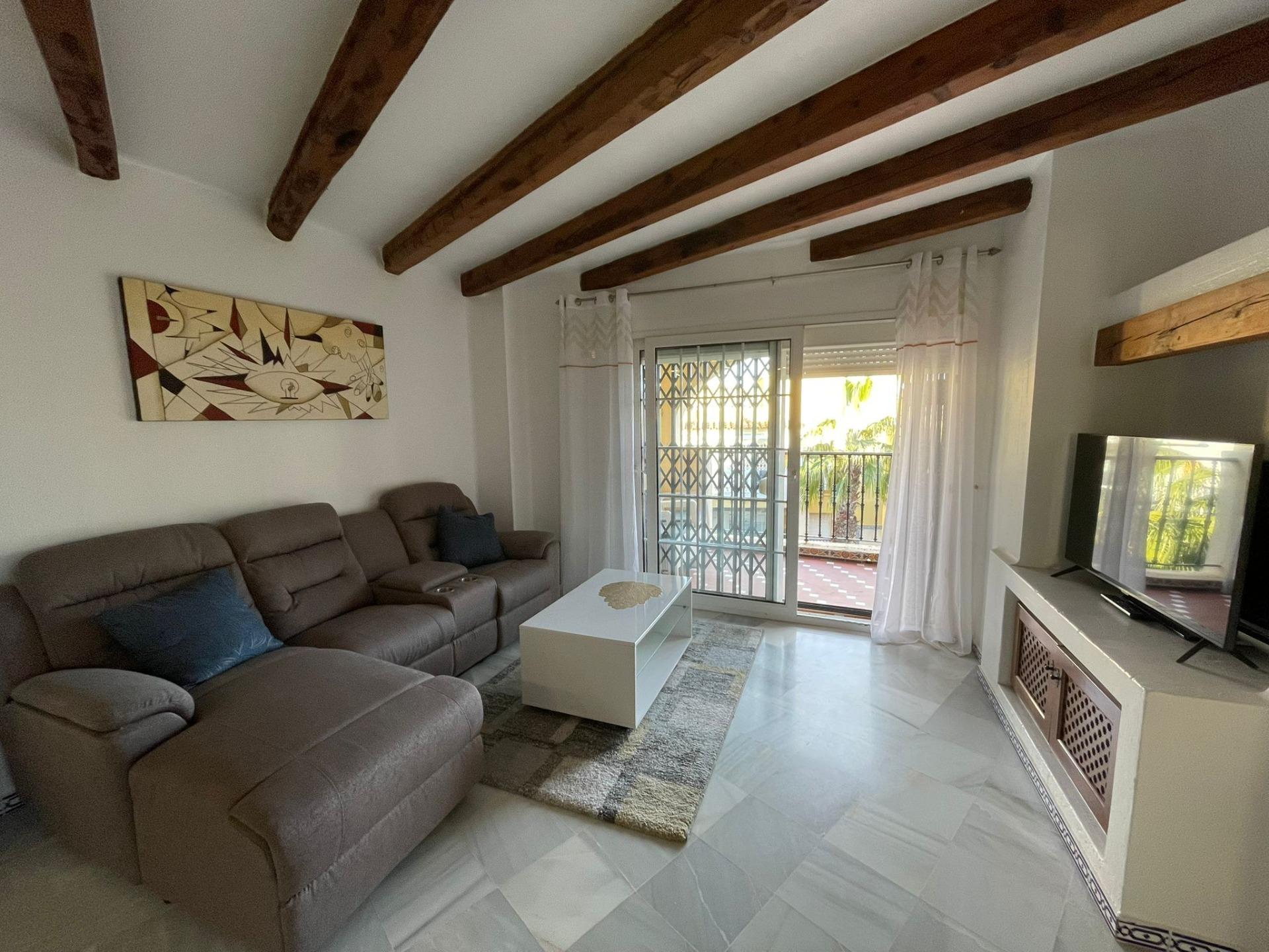 3-Bedroom Penthouse in Los Frutales, Torrevieja - Image 2