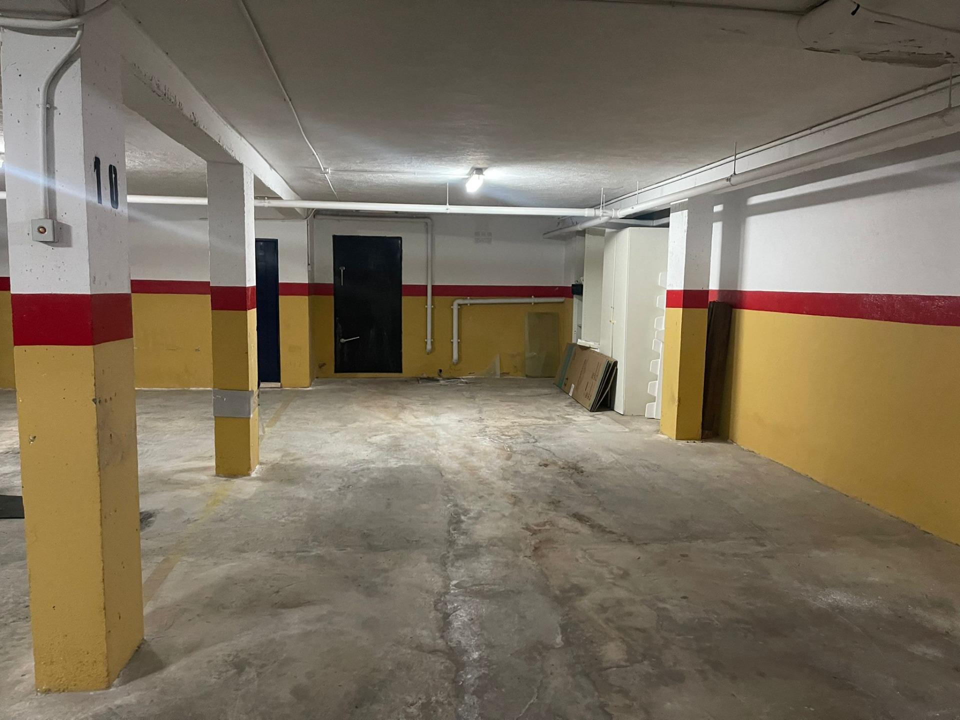 3-Bedroom Penthouse in Los Frutales, Torrevieja - Image 39