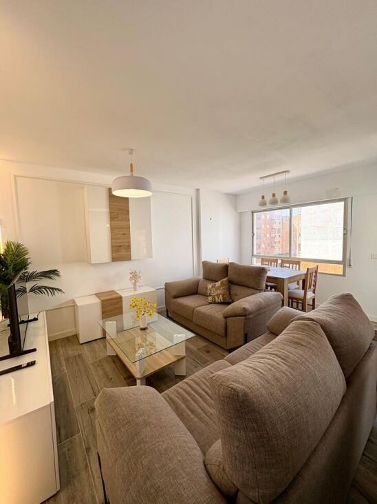 3-Bedroom Apartment in Centro, Torrevieja - Image 3