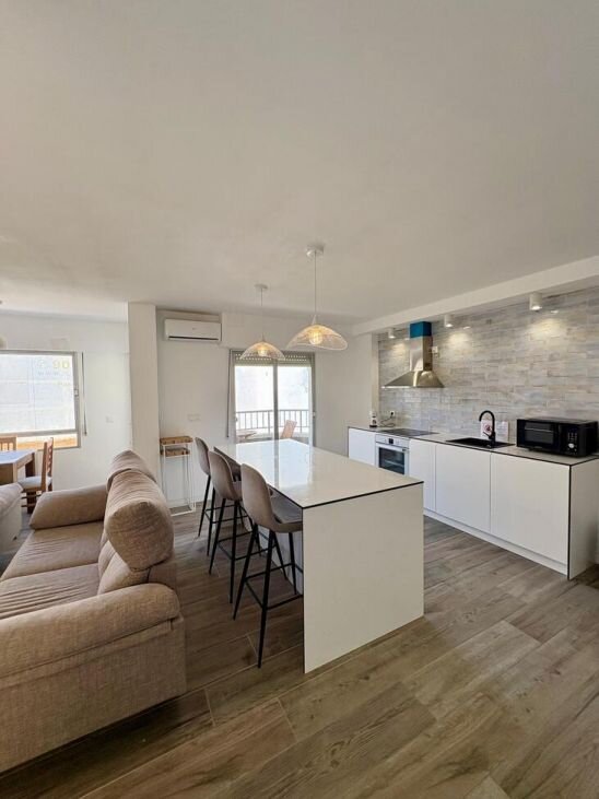 3-Bedroom Apartment in Centro, Torrevieja - Image 9