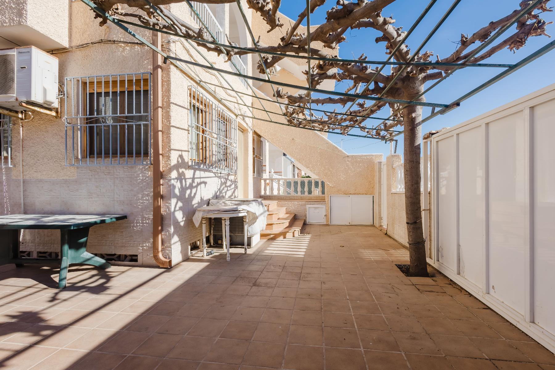 Bungalow in Torrevieja - Image 4