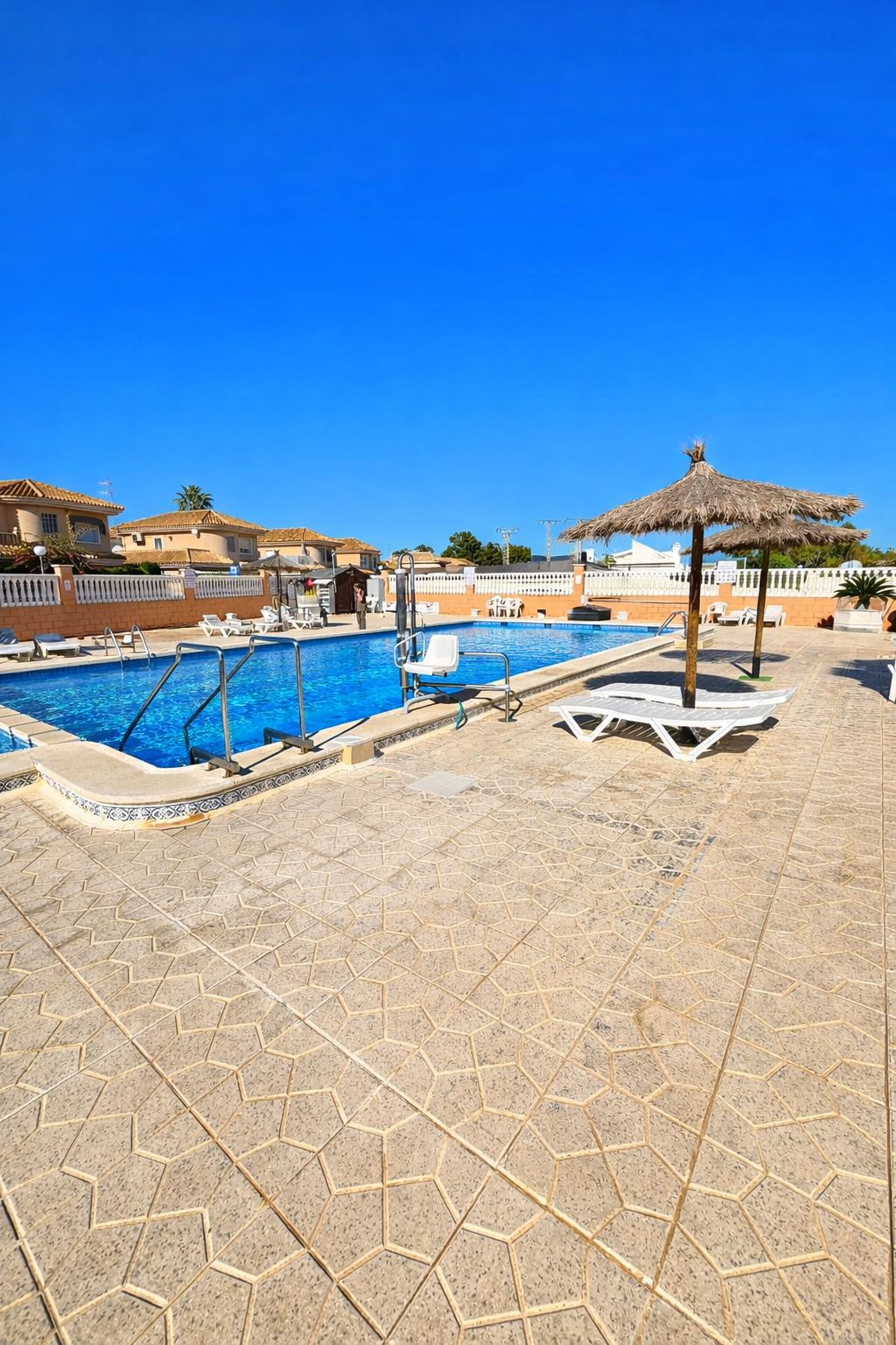 2-Bedroom Bungalow in Torrevieja - Image 1