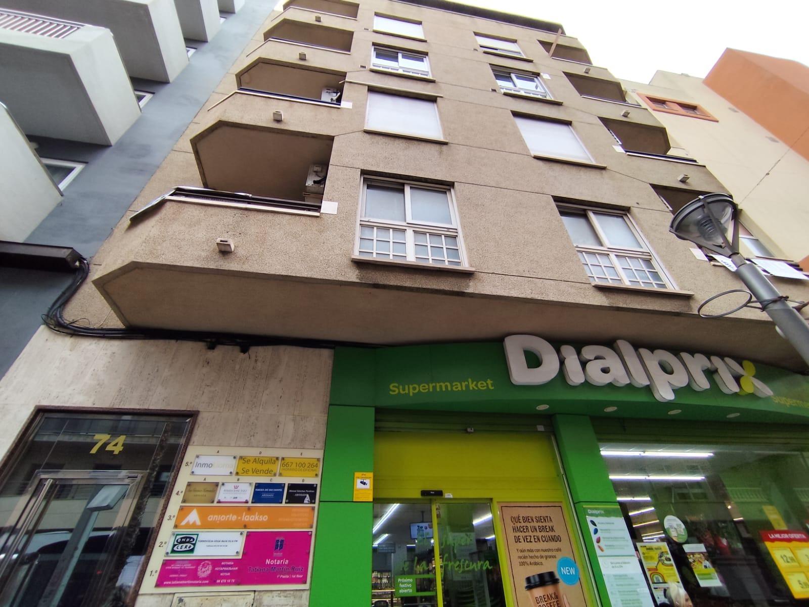 7-Bedroom Apartment in Torrevieja, Torrevieja - Image 5