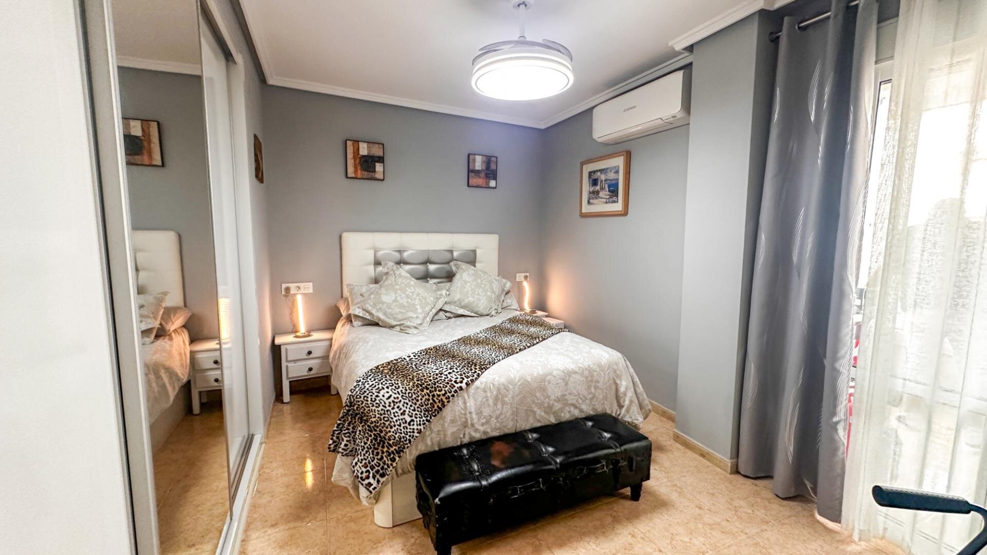 3-Bedroom Apartment in Centro, Torrevieja - Image 10