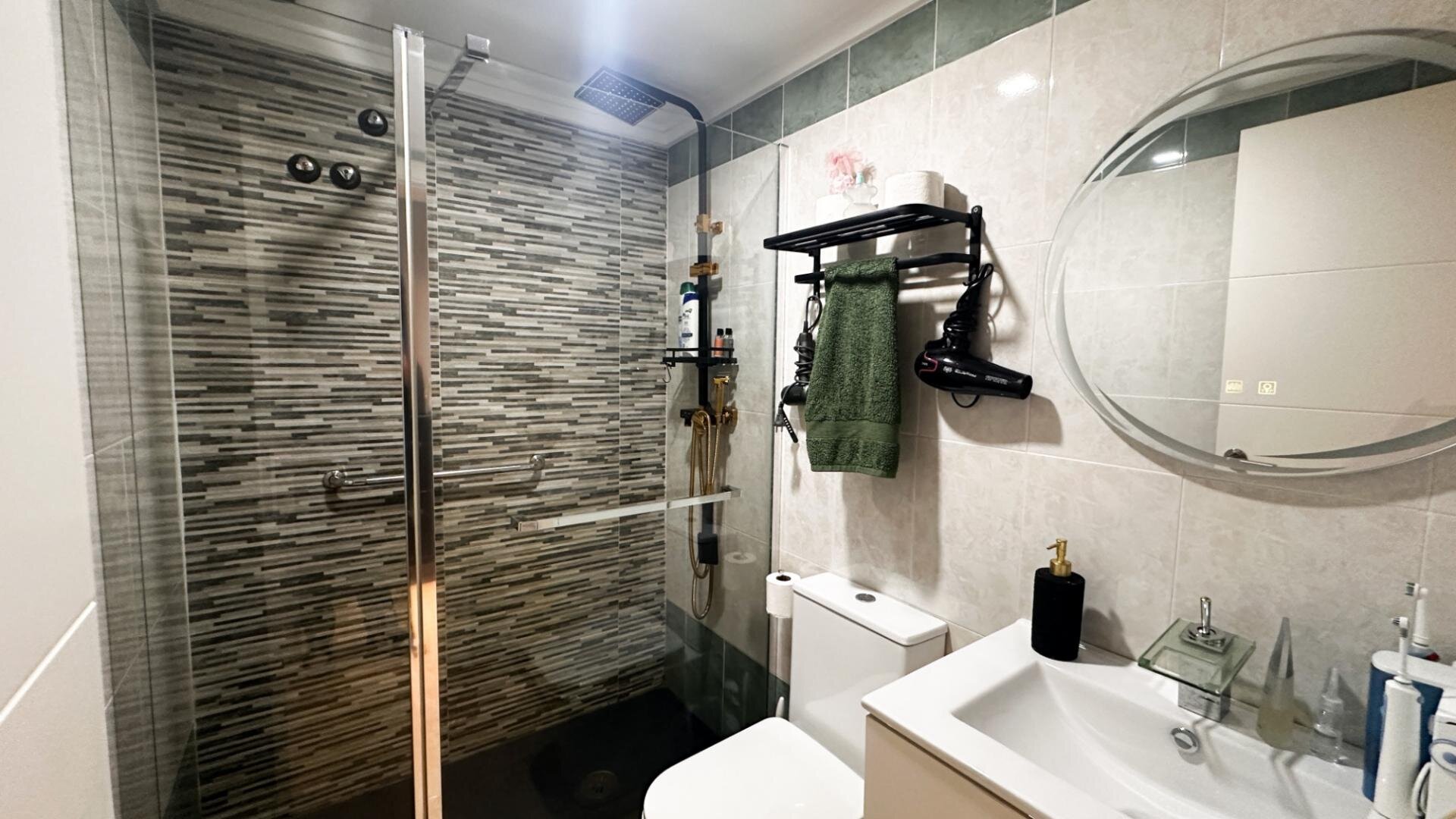 3-Bedroom Apartment in Centro, Torrevieja - Image 17