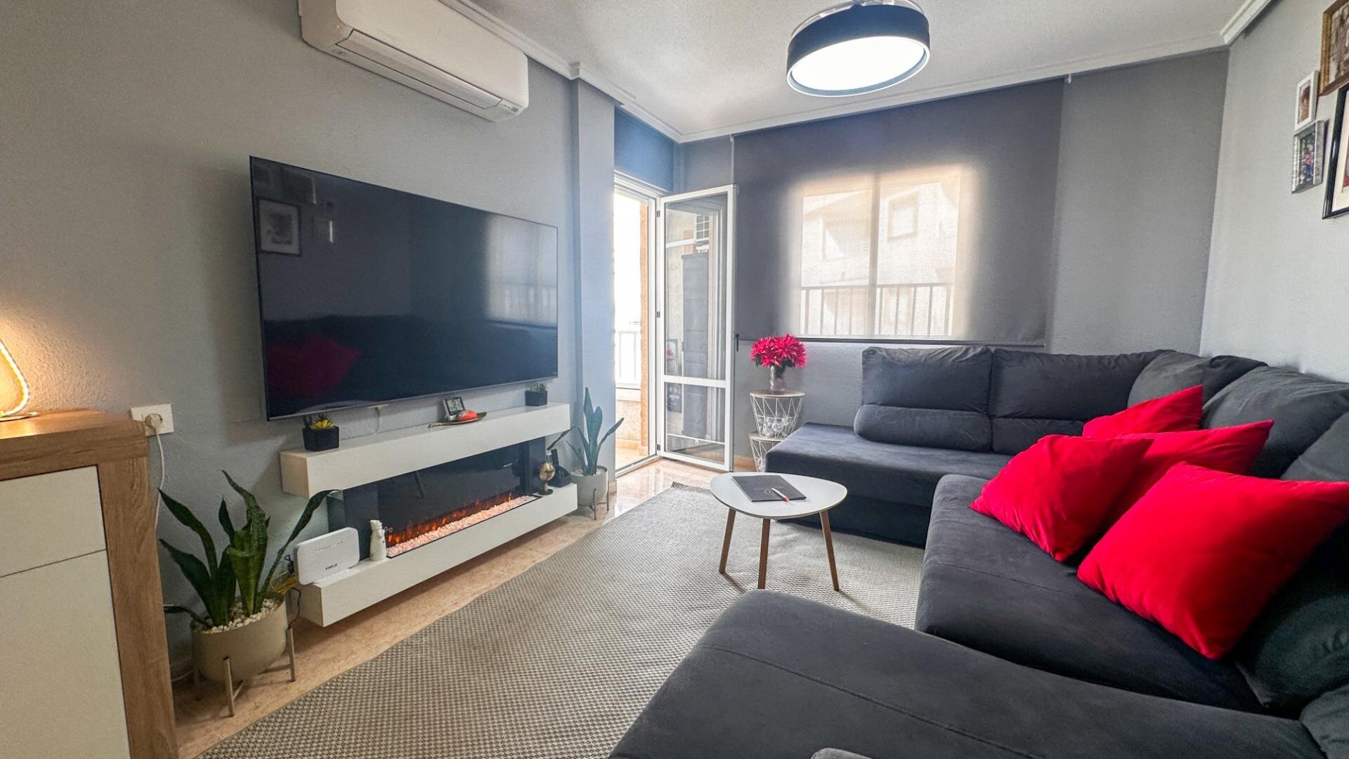 3-Bedroom Apartment in Centro, Torrevieja - Image 24