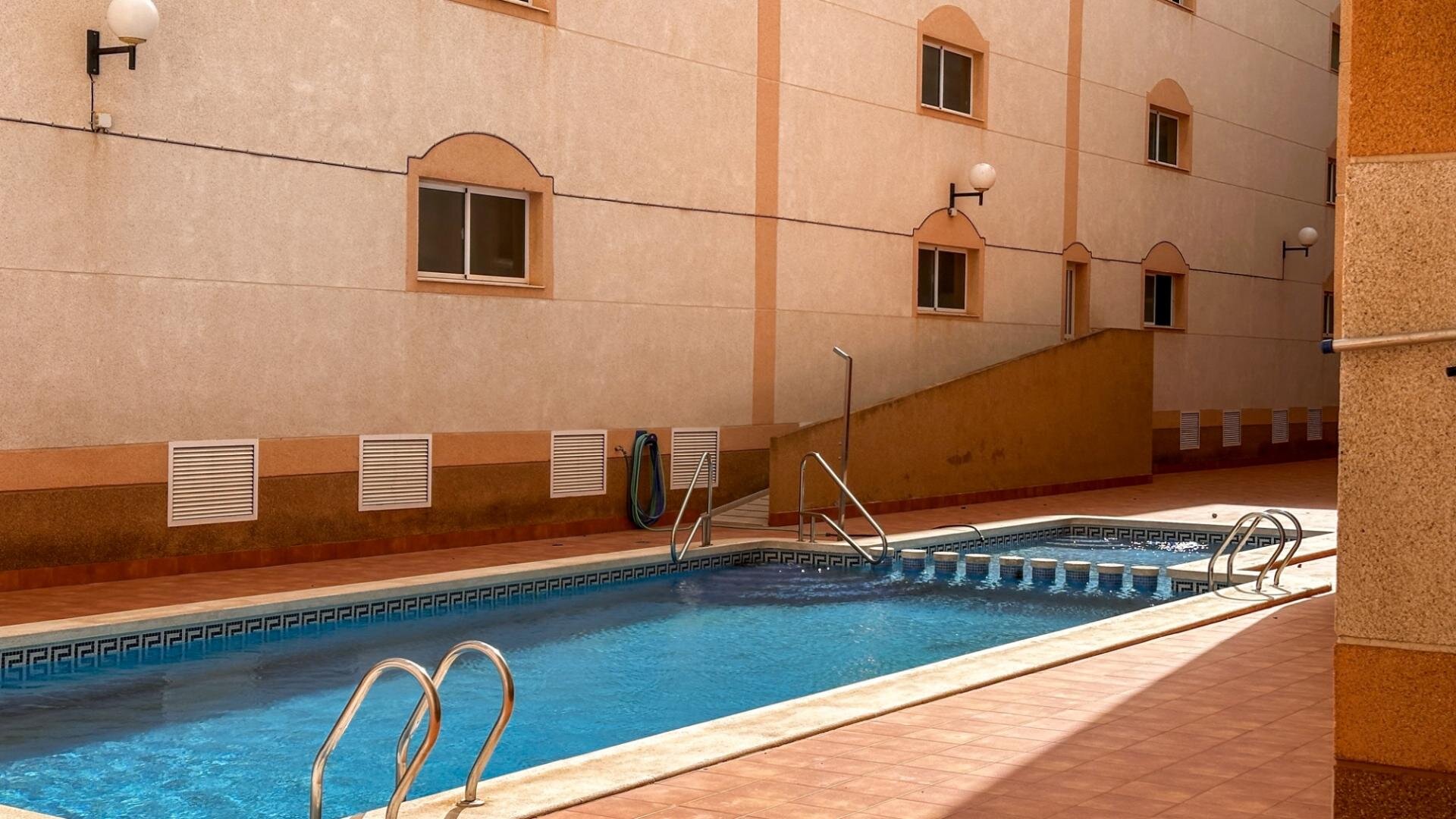 3-Bedroom Apartment in Centro, Torrevieja - Image 31