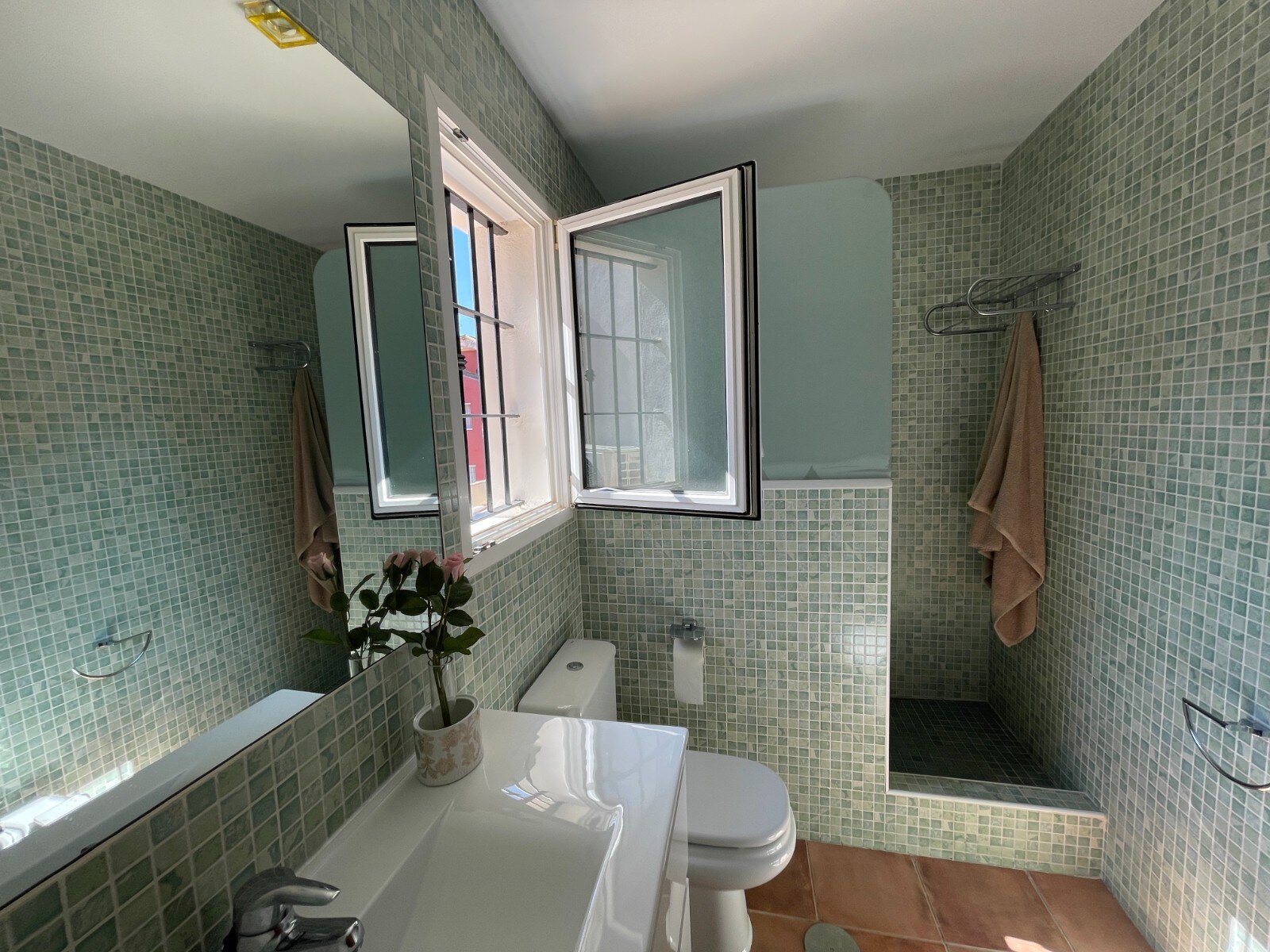 4-Bedroom House in Pilar de la Horadada - Image 18