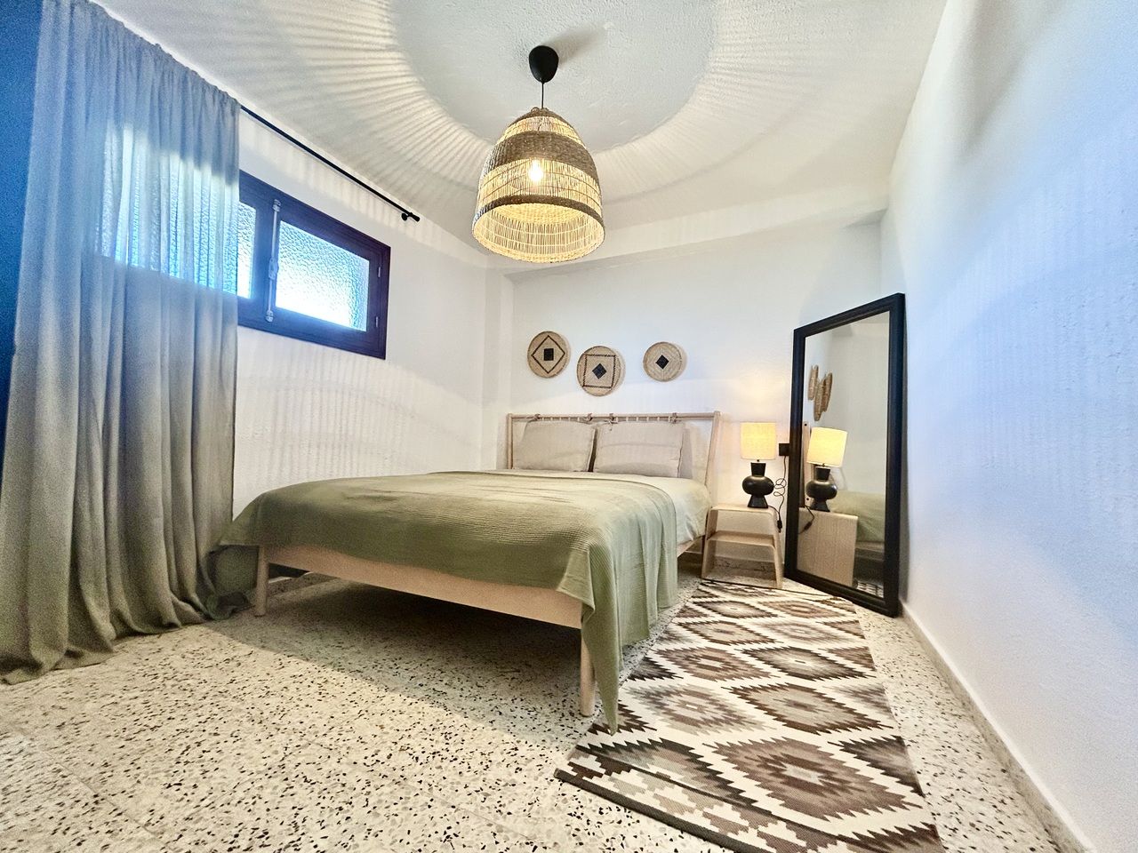 2-Bedroom Apartment in Pueblo, Guardamar del Segura - Image 7