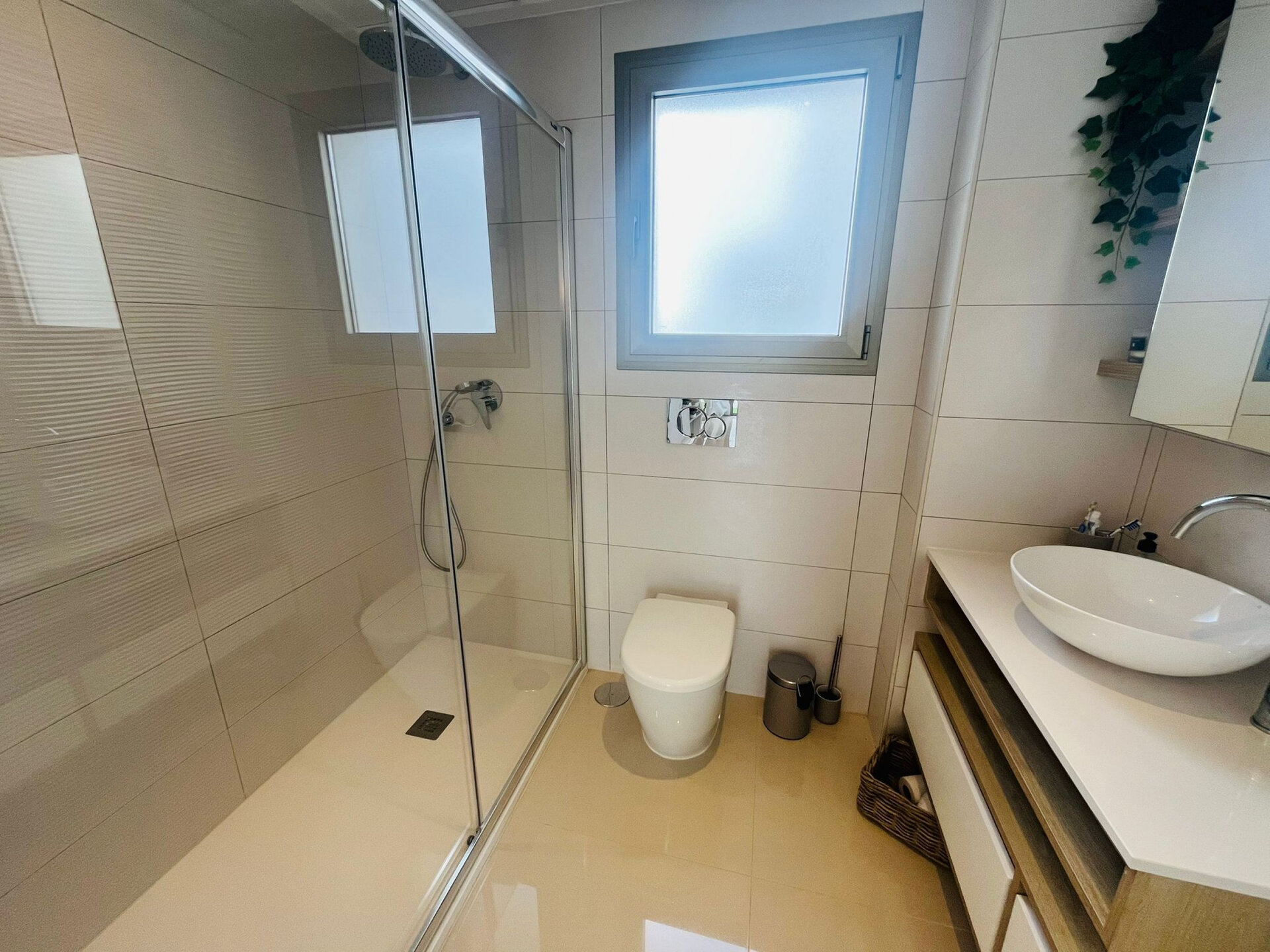 3-Bedroom Villa in Playa del Espejo, Los Alcázares - Image 12