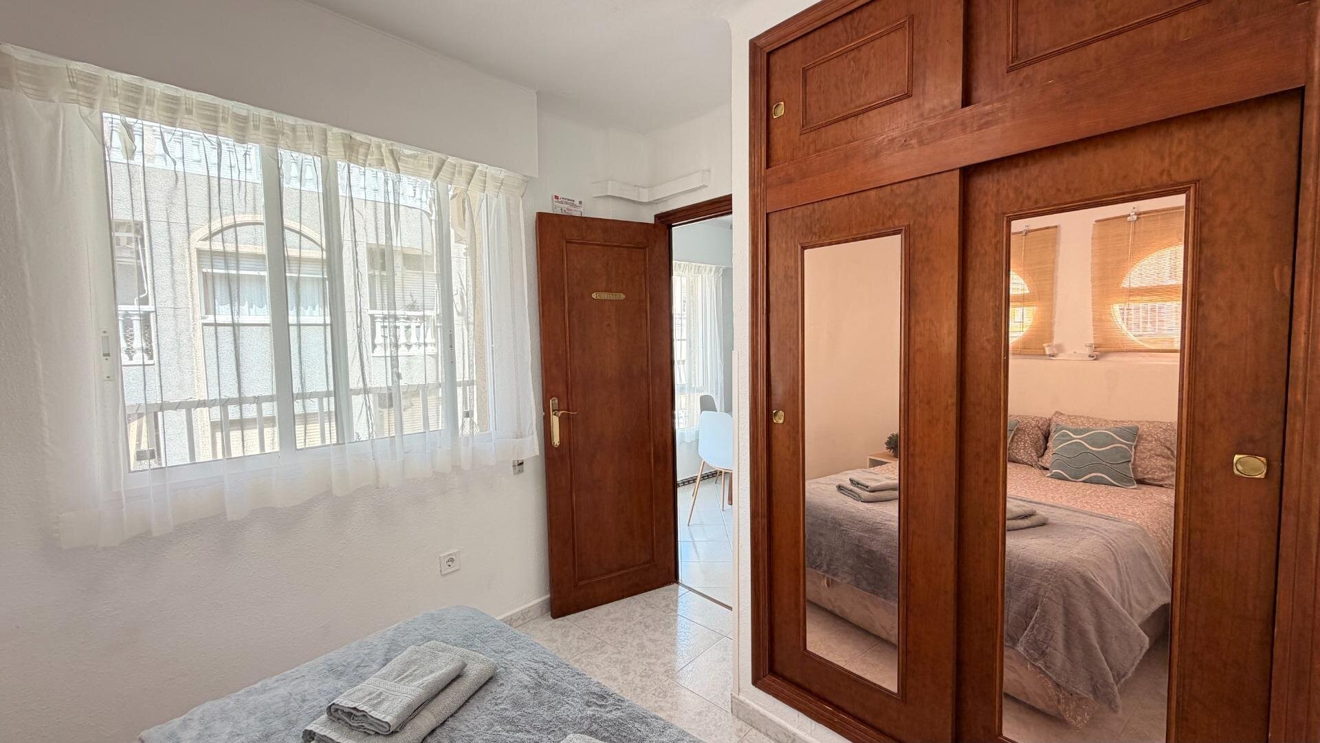 1-Bedroom Apartment in Habaneras, Torrevieja - Image 9