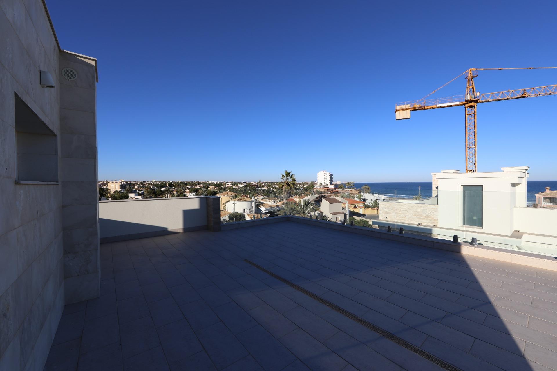 5-Bedroom Luxury Villa in Orihuela Costa - Image 24