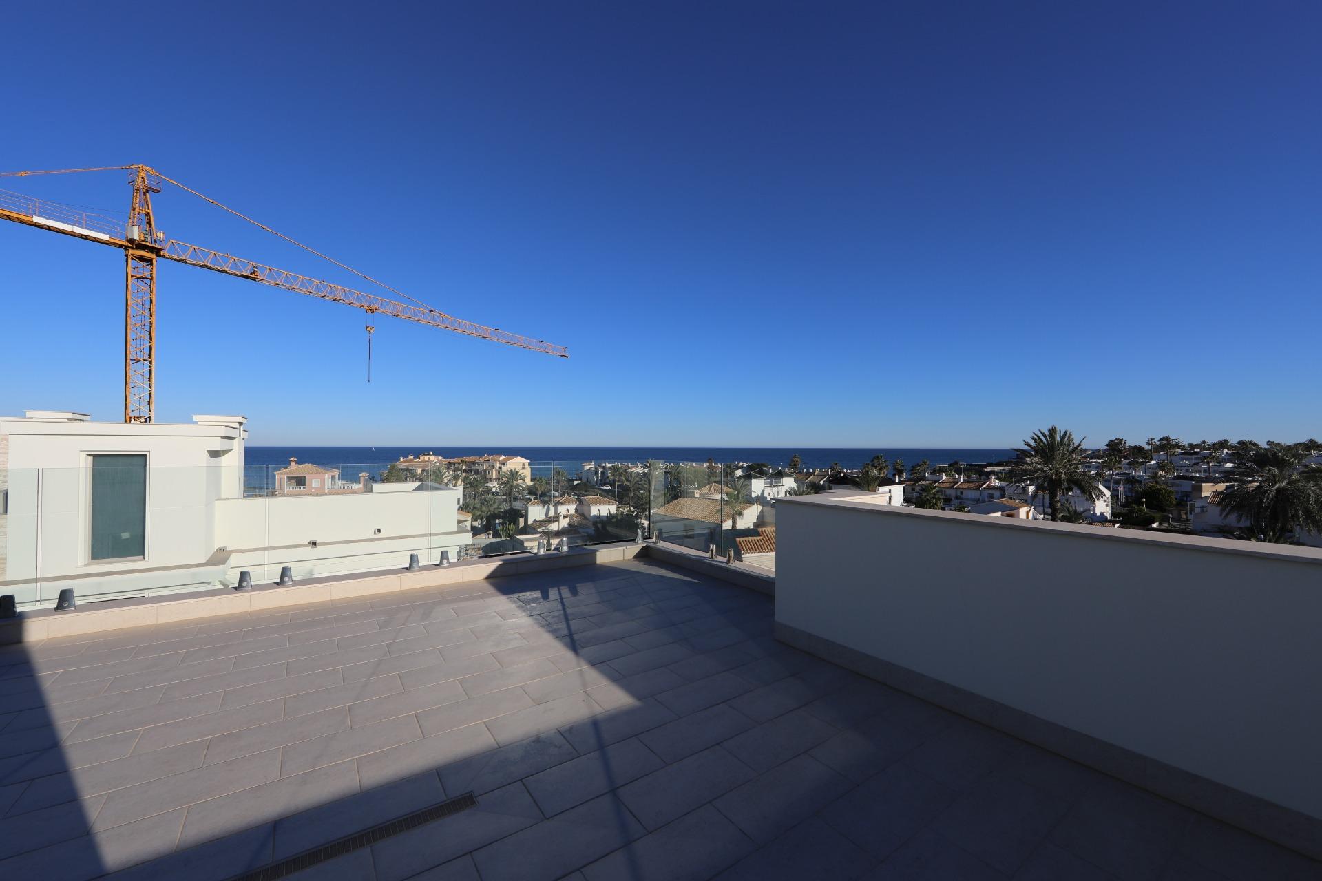 5-Bedroom Luxury Villa in Orihuela Costa - Image 25