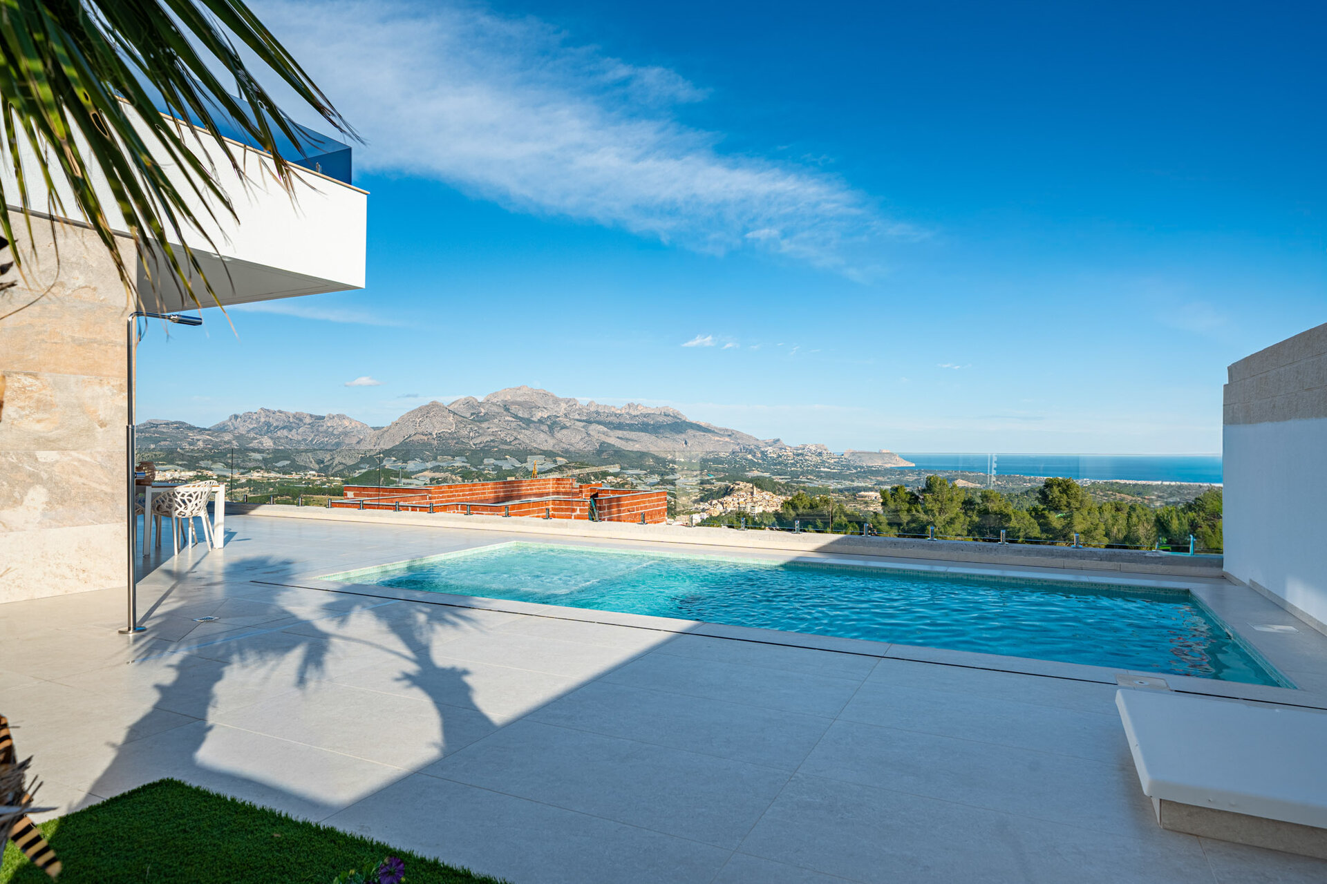 3-Bedroom Detached House in Polop - Image 10