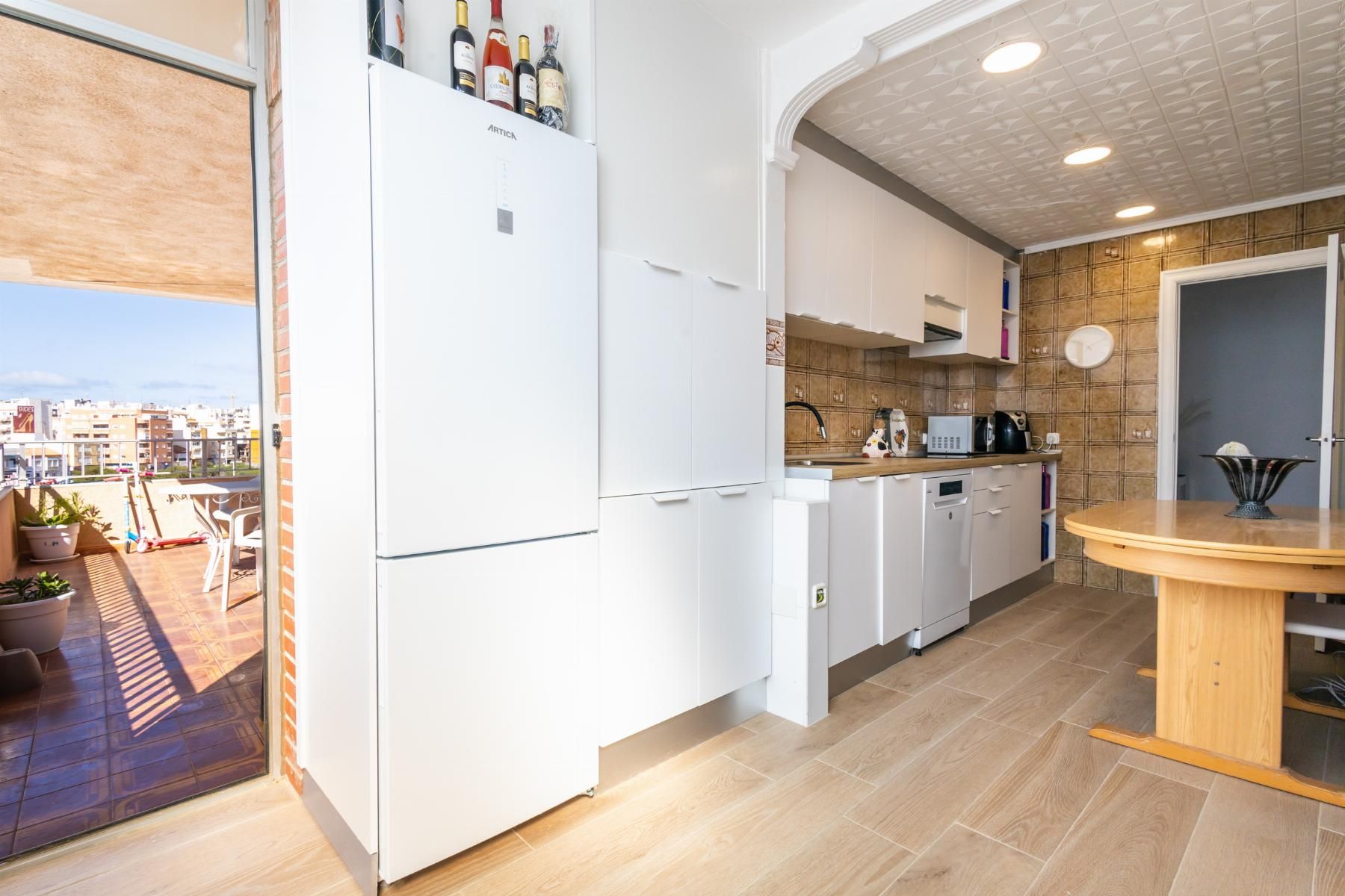 2-Bedroom Apartment in Acequion, Torrevieja - Image 5