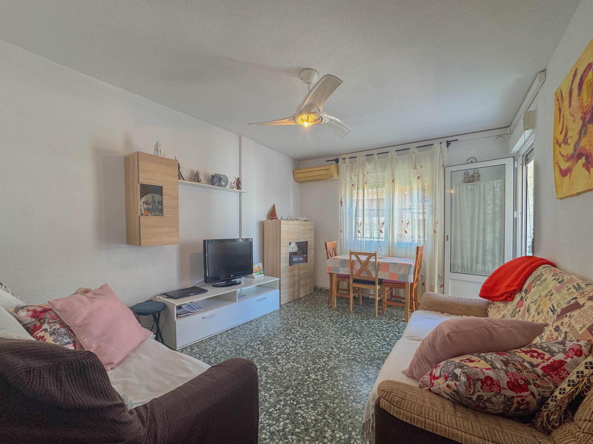 3-Bedroom Apartment in Playa del Cura, Torrevieja - Image 2