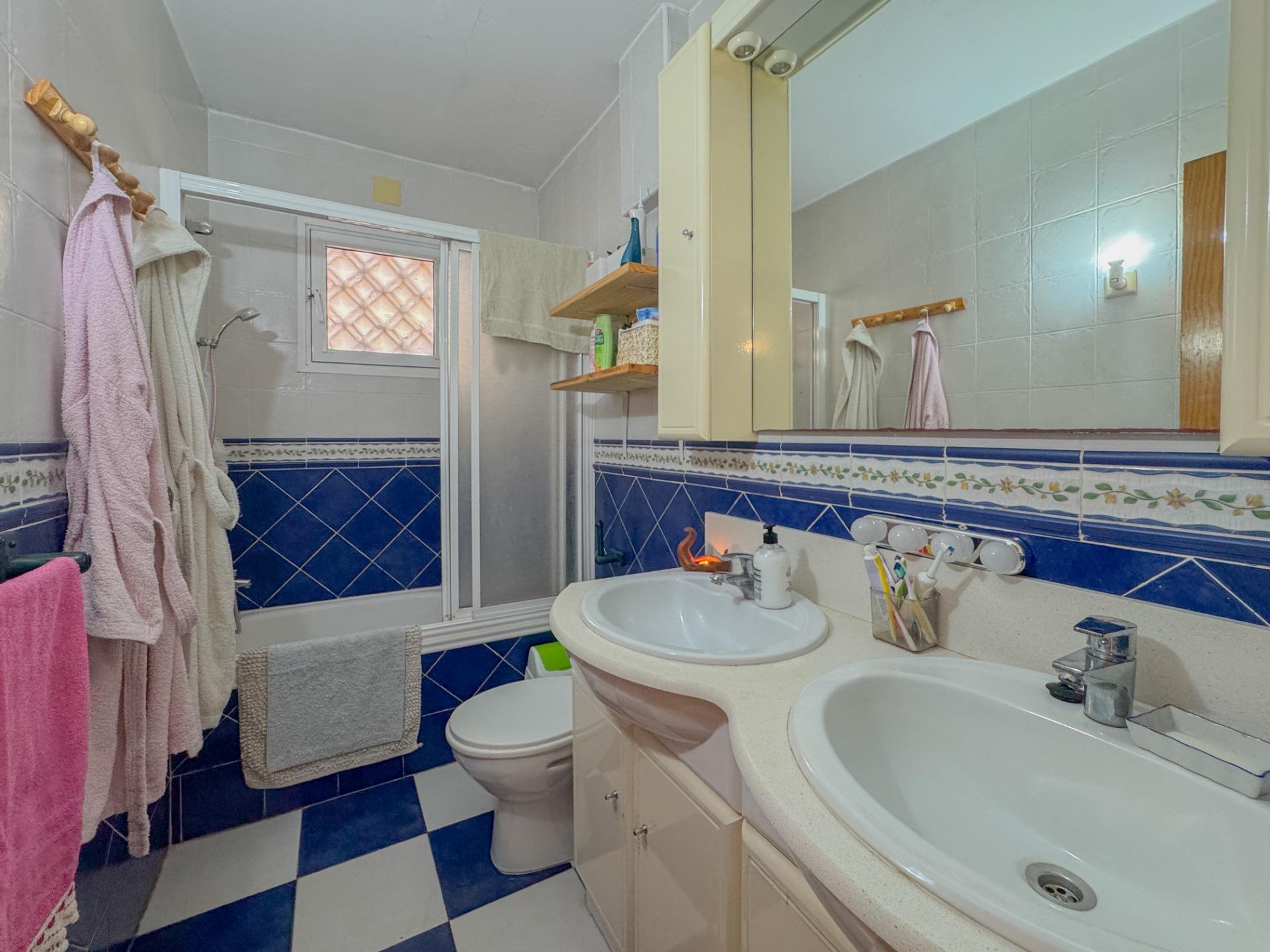 3-Bedroom Apartment in Playa del Cura, Torrevieja - Image 24