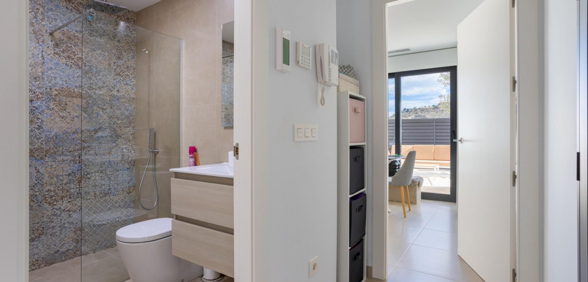 3-Bedroom House in Pueblo 4, Benijofar - Image 13