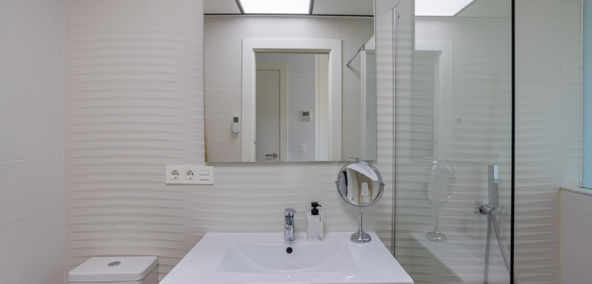 3-Bedroom House in Pueblo 4, Benijofar - Image 17