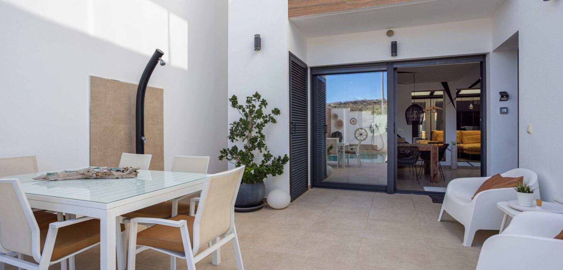 3-Bedroom House in Pueblo 4, Benijofar - Image 4