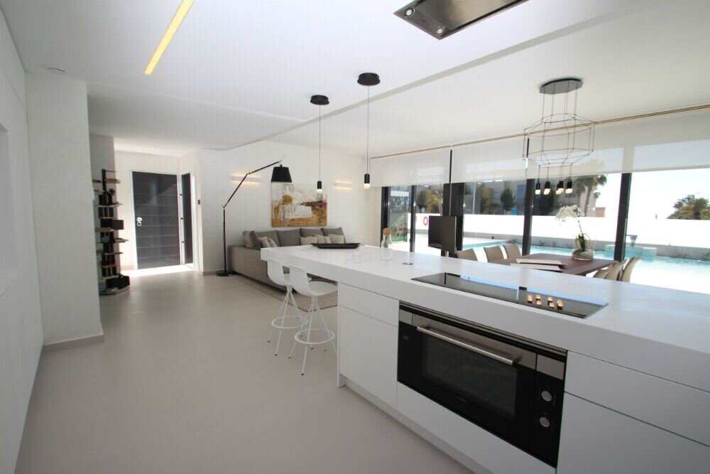4-Bedroom Villa in San Miguel de Salinas - Image 24
