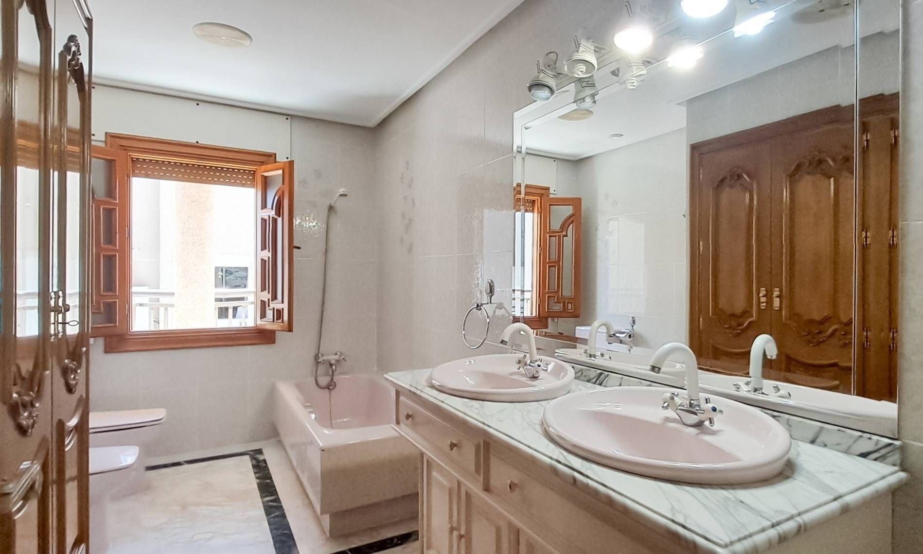 6-Bedroom Apartment in Lo Pagán, San Pedro del Pinatar - Image 19