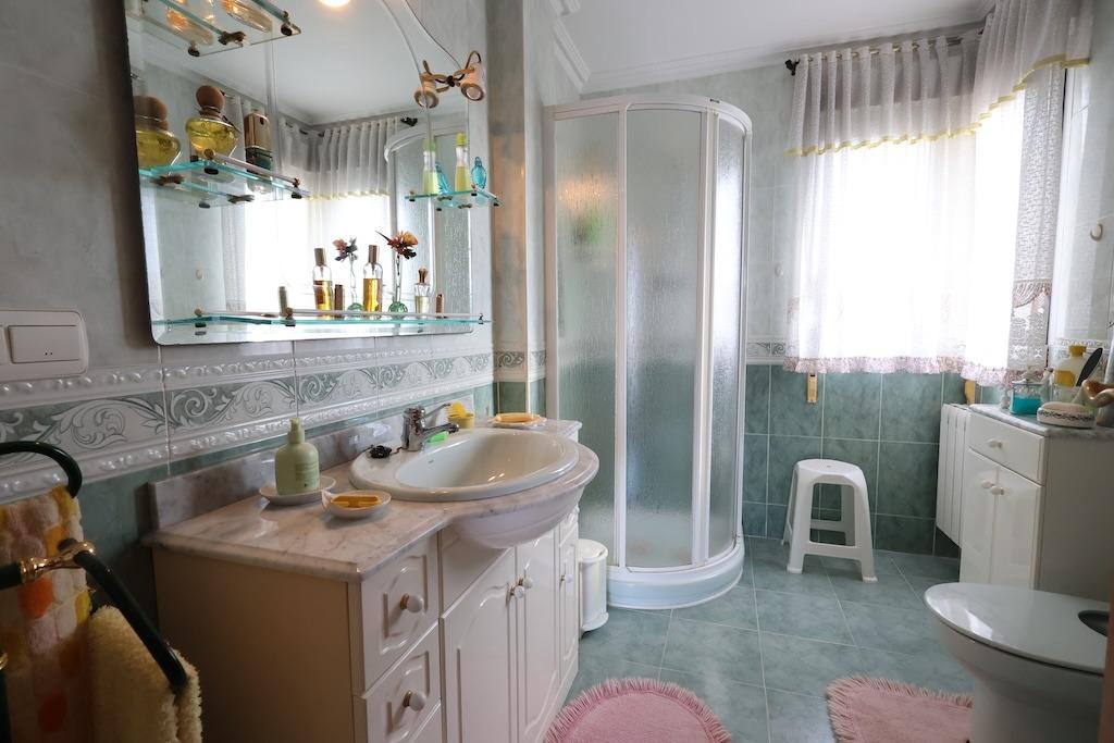 5-Bedroom Villa in Las Filipinas, Orihuela Costa - Image 16