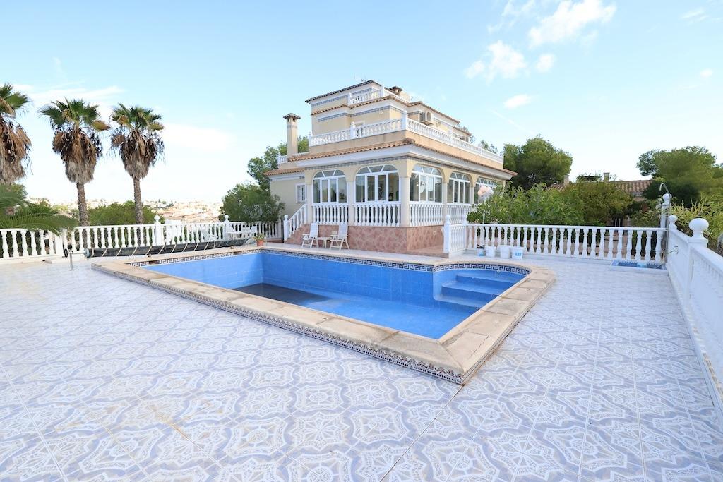 5-Bedroom Villa in Las Filipinas, Orihuela Costa - Image 29