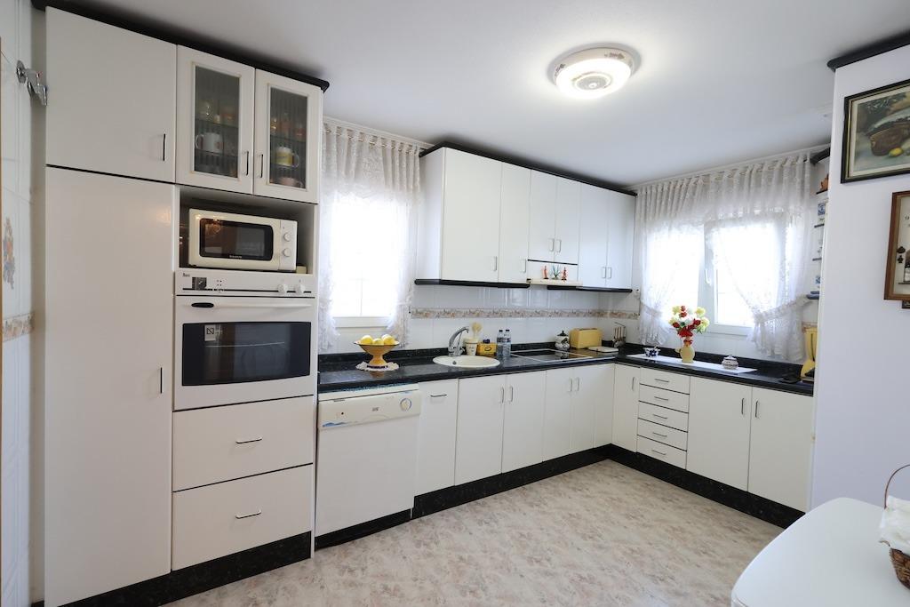 5-Bedroom Villa in Las Filipinas, Orihuela Costa - Image 4