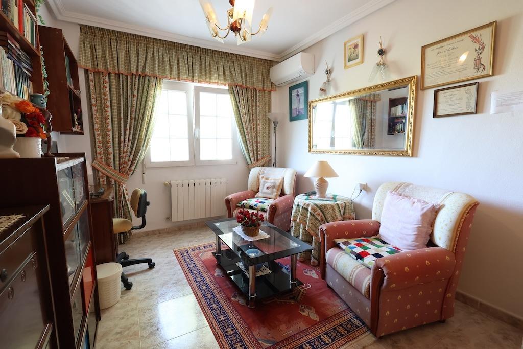 5-Bedroom Villa in Las Filipinas, Orihuela Costa - Image 9