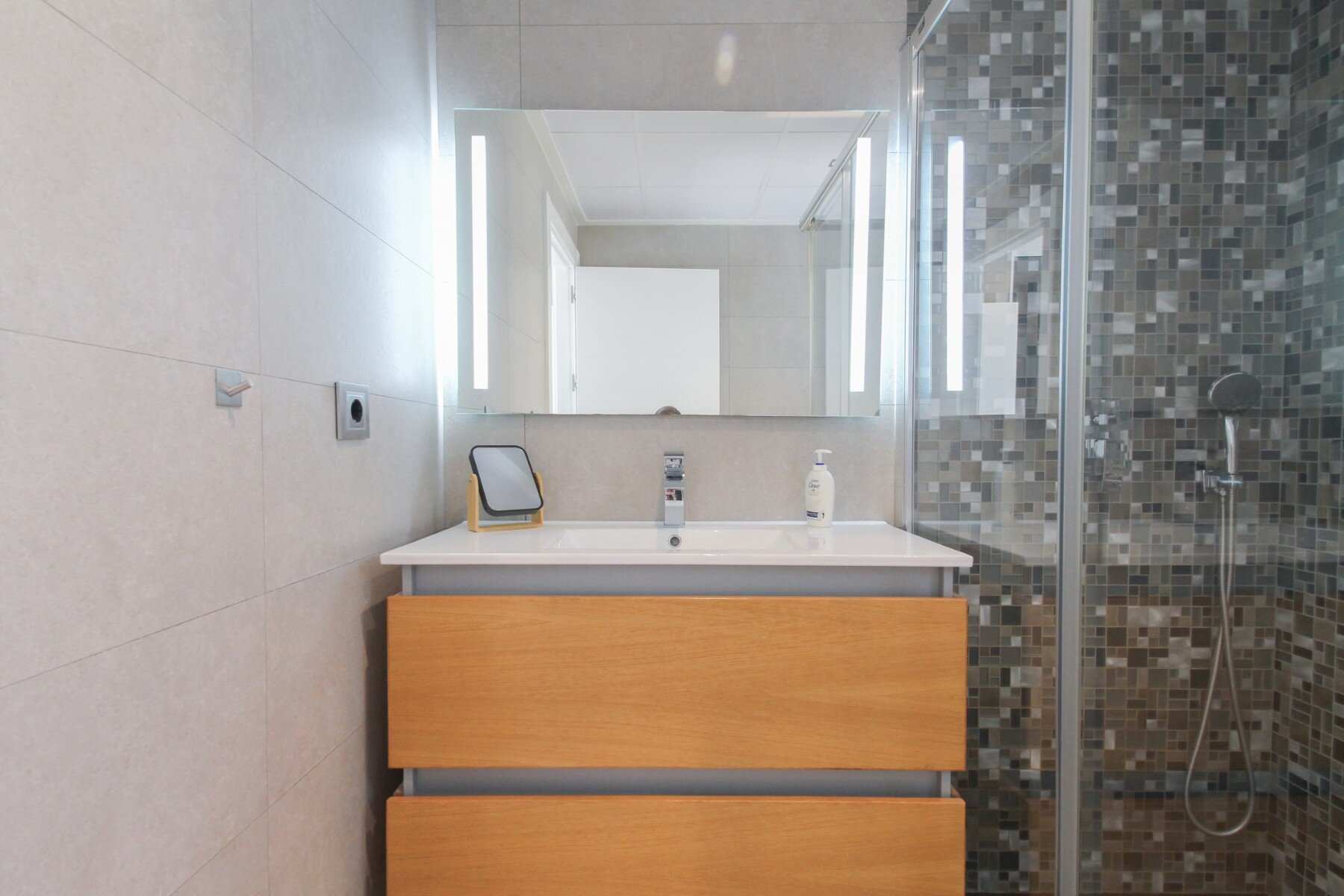 4-Bedroom Villa in Torreblanca, Torrevieja - Image 41