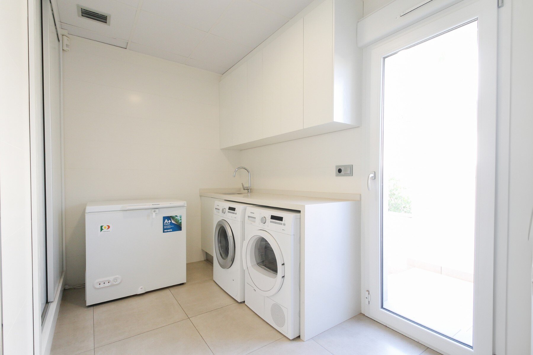 4-Bedroom Villa in Torreblanca, Torrevieja - Image 49