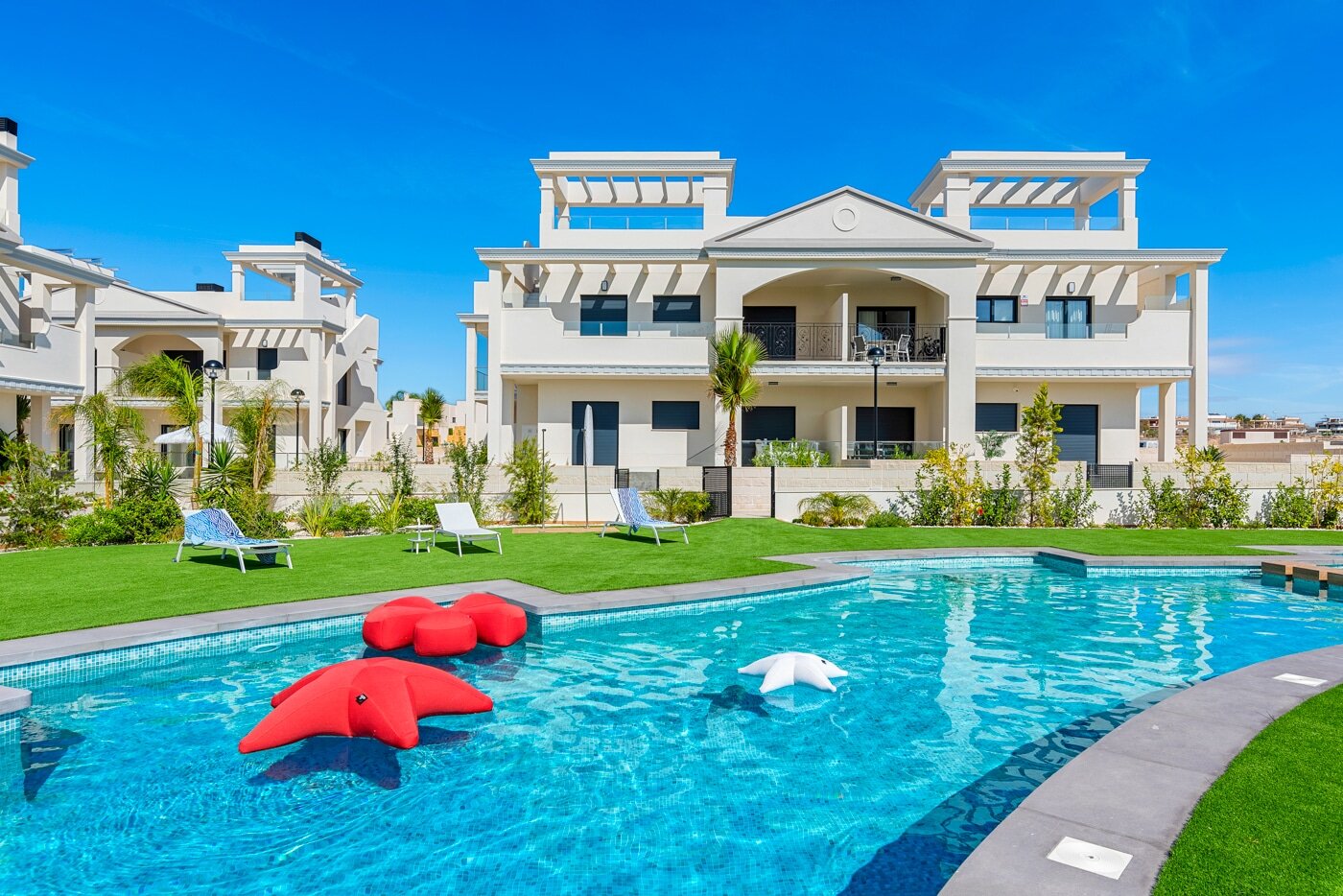 3-Bedroom Apartment in Rojales - Image 1