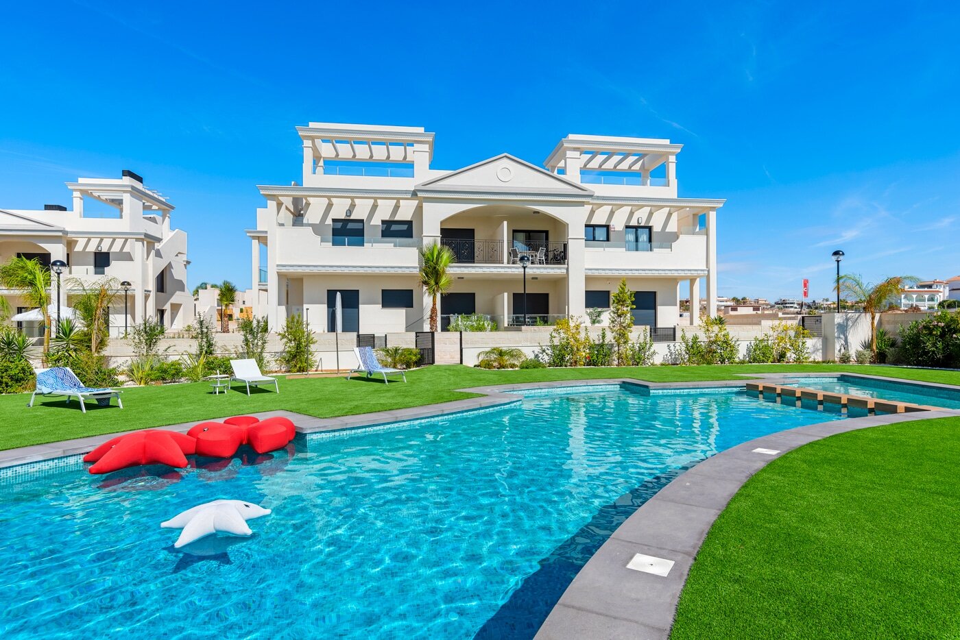 3-Bedroom Apartment in Rojales - Image 13