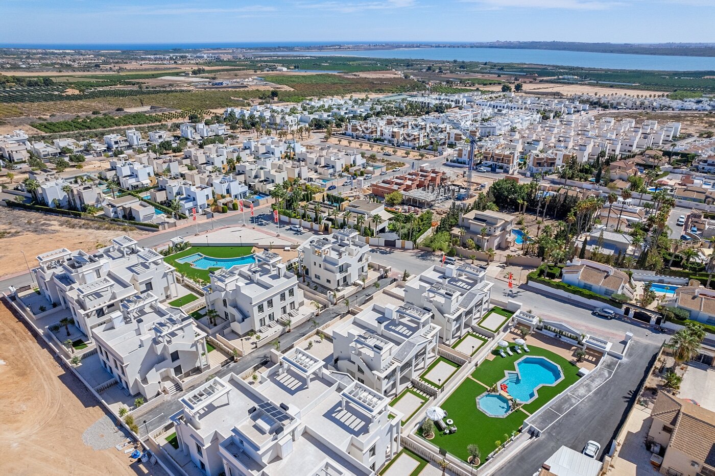 3-Bedroom Apartment in Rojales - Image 7