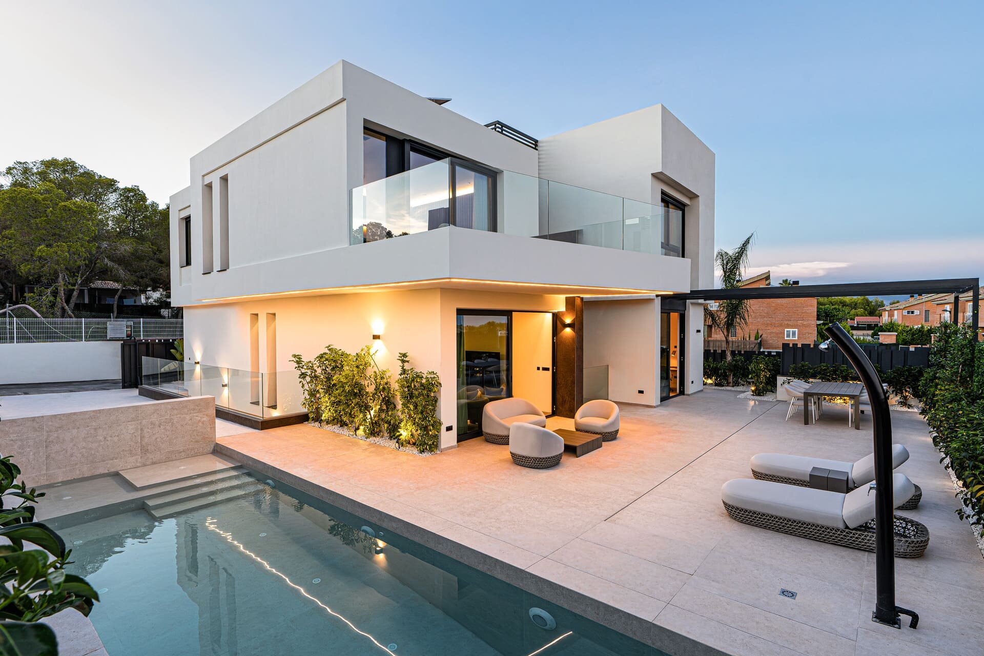 4-Bedroom Villa in La Nucía - Image 2
