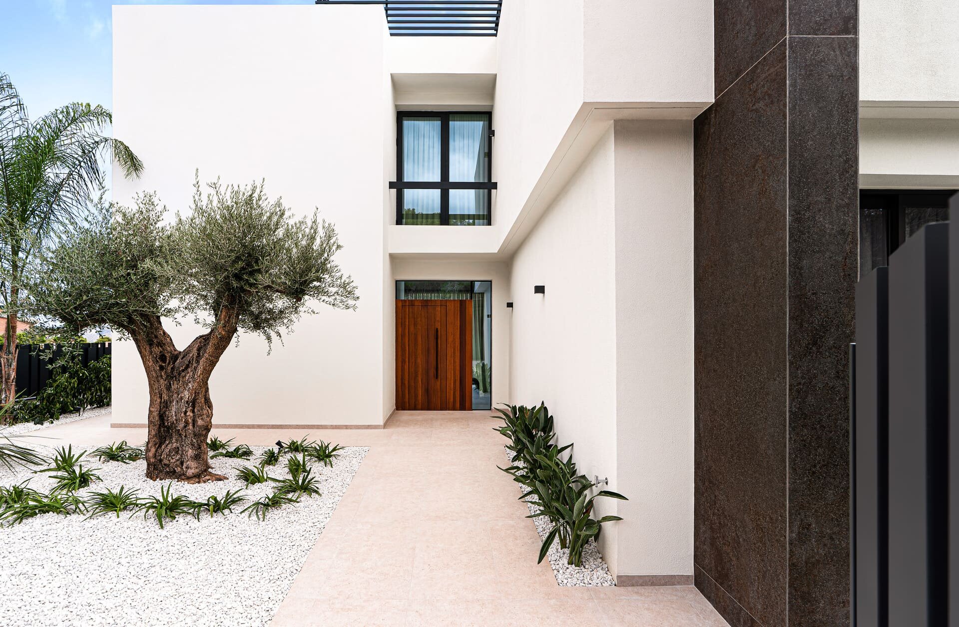 4-Bedroom Villa in La Nucía - Image 3