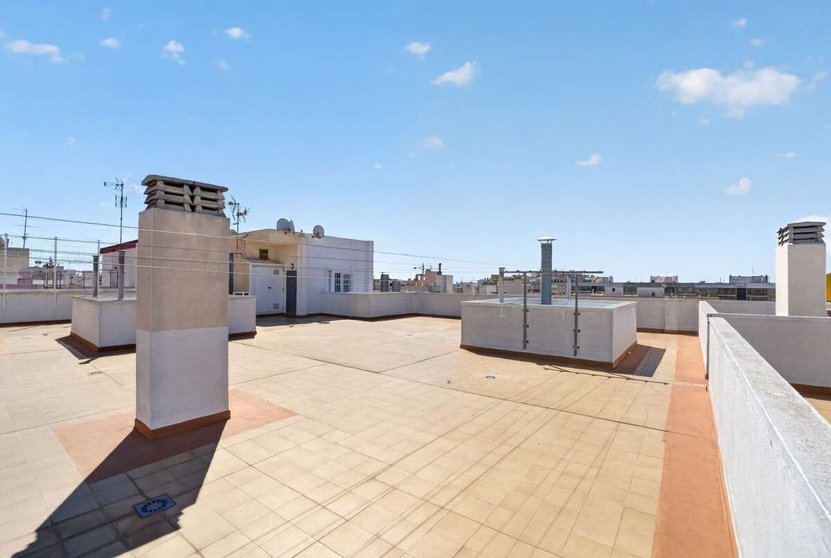 3-Bedroom Apartment in Centro, Torrevieja - Image 20