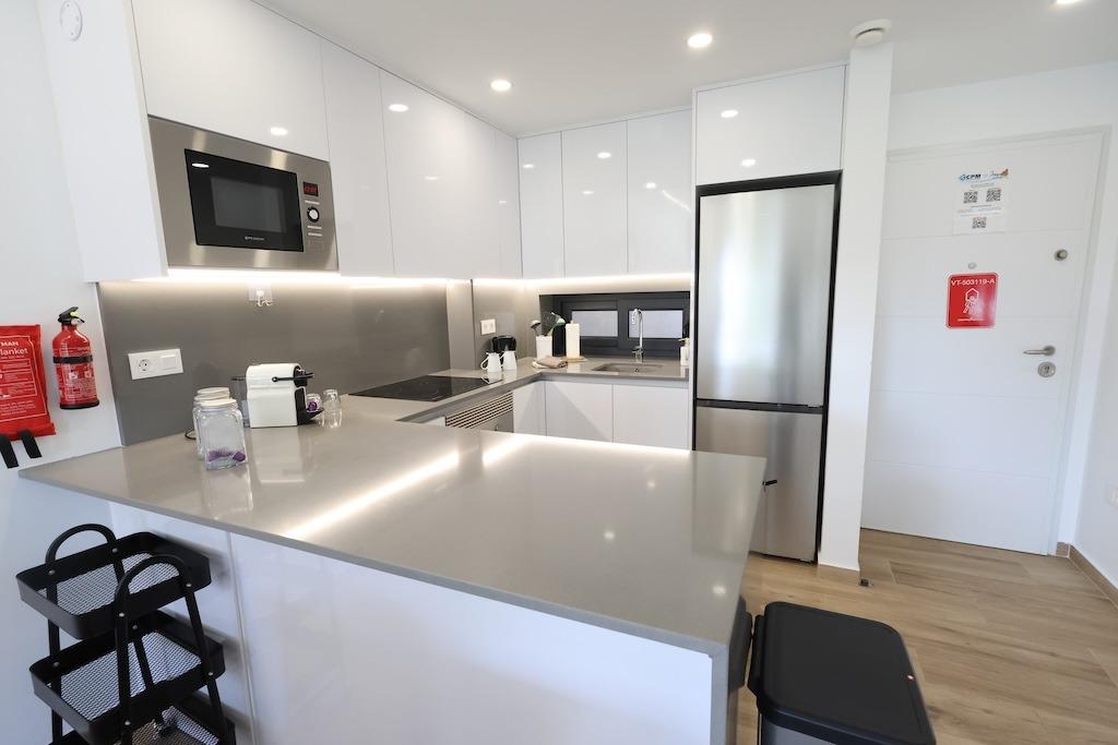 2-Bedroom Apartment in Las Filipinas, Orihuela Costa - Image 7