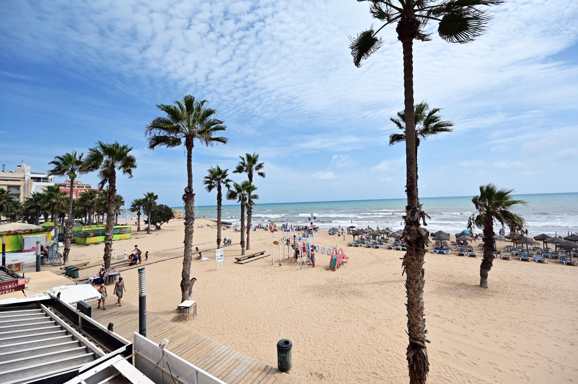 3-Bedroom Apartment in Torrevieja - Image 22