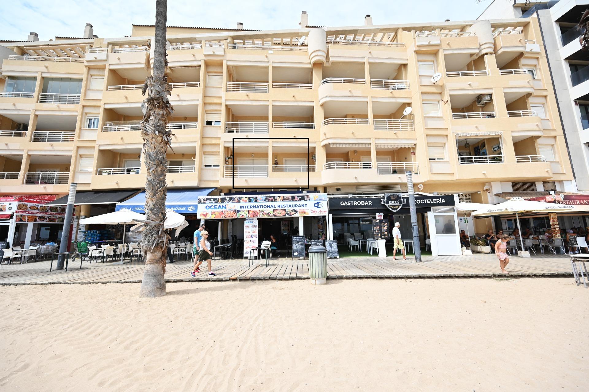 3-Bedroom Apartment in Torrevieja - Image 28